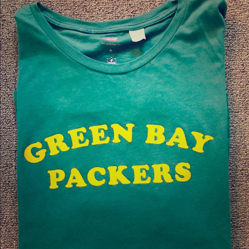 🚨Levi’s Greenbay Packer Edition T-shirt - Picture 3 of 6